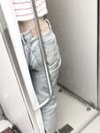 Chụp lén em gái trên xe lửa