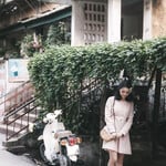 Con bé mới chén được pê quá
