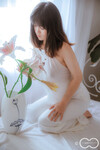 Em mẫu ruột nude cùng bộ trang phục áo dài