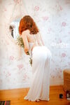 Em mẫu ruột nude cùng bộ trang phục áo dài