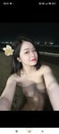 Lột quần áo mấy em gái anh muốn chịch