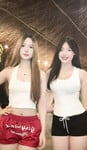 Con bún bò mặc đồ chỗ có chỗ không