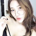 Idol mông to Nguyễn MaiLy