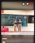 Bạn cùng lớp