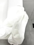 Cần người qua phụ giặt đống đồ dơ🙄
