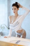 Gái xinh mình dây hàng non nude kích thích vú to lồn múp