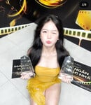 Em Tina siêu dâm của anh đây
