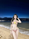 mình dây bikini