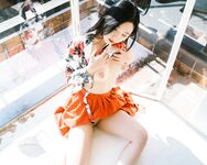 Phơi hàng tắm nắng
