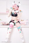 Gái Việt ZinieQ (@zinie) cosplay Varesa từ Genshin Impact