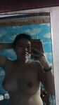 Con đĩ Ngọc Trâm thích khoe vú cho trai xem