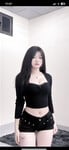 Tiktoker show vú bướm (AI)