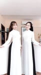 Cô giáo My dạy ngữ văn hứng tình