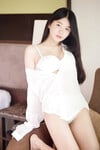 E xinh căng tròn mọng nước