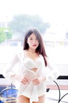 E xinh căng tròn mọng nước