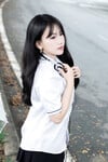 Anh em vô đây định giá mấy con vợ này một đêm bao nhiêu 1