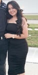 Teen Châu Á chubby tươi cười khoe cặp vú