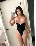 Em chubby vú to căng tròn lồn không lông múp rụp