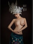 Chụp ảnh trang phục cổ trang nhưng không mặc áo