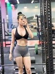 nude gái gym văn phòng