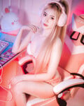 Tiktoker Triệu Linh Trang 2K3 (reup)