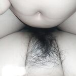 Đụ vợ dâm nứng lồn nhiều lông vợ cở quần còn  mặc quần lót