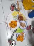 Em gái khoe lồn đang ngồi nhậu