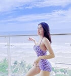 Chị gái vu to