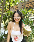 Không được áo vú