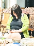 Bà chị vú to