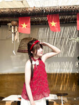 hình gái khoả thân