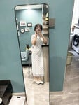 Nhà có đứa em gái mới lớn cứ thích phanh ngực thế này
