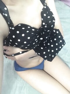 váy chấm bi nè