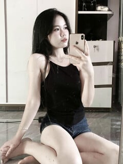 Girl lớp AI lột đồ free