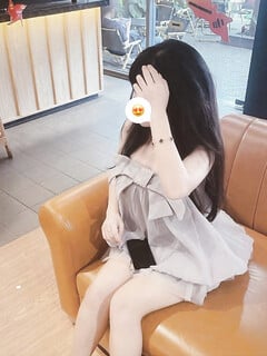 quá khứ làm bình chứ tôn chắc giờ ko ai iu