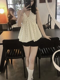Lột đồ gái xinh 2