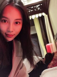 Xinh dâm